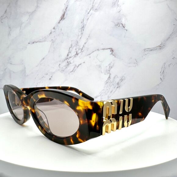New MIU MIU Sunglasses - Picture 4 of 16